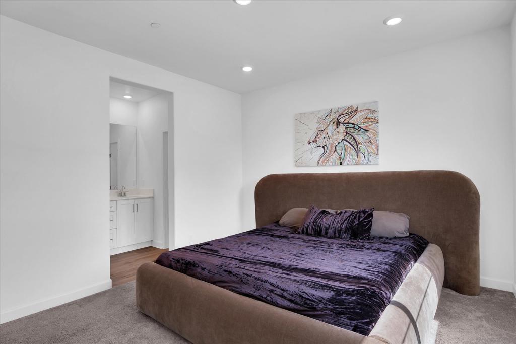 808 Mateo St #2 Property Photo 11