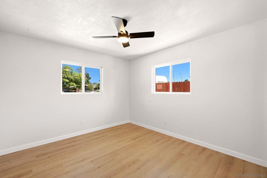 5236 Racine Property Photo 22