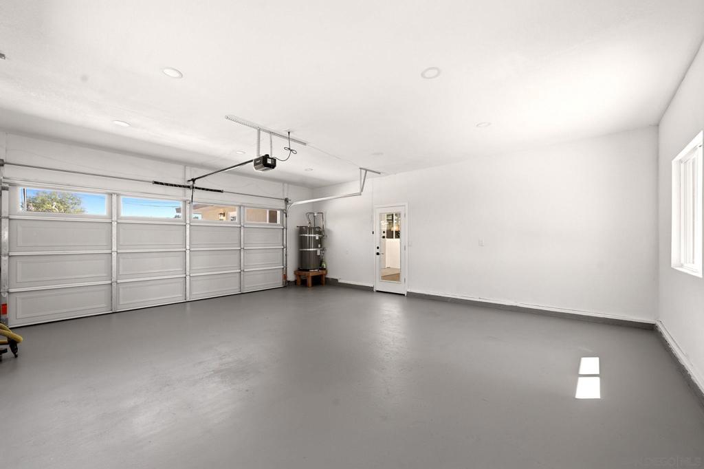 5236 Racine Property Photo 31
