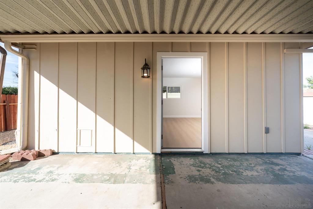 2398 San Bernardo Ave Property Photo 18
