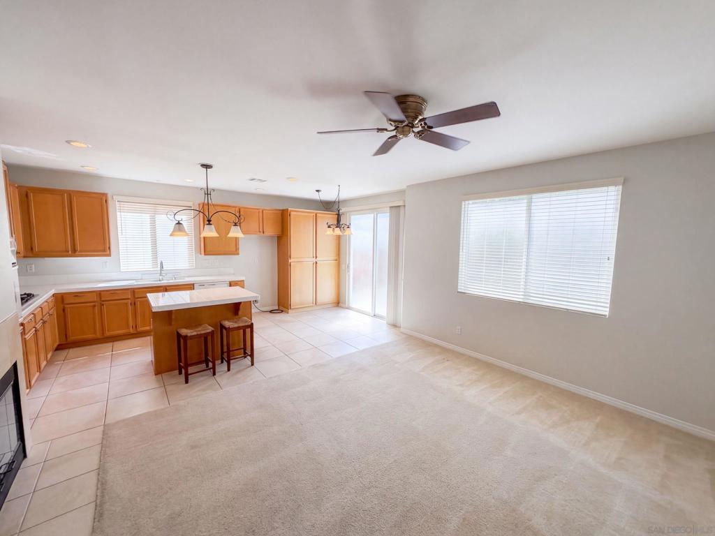 595 Dundee Property Photo 3