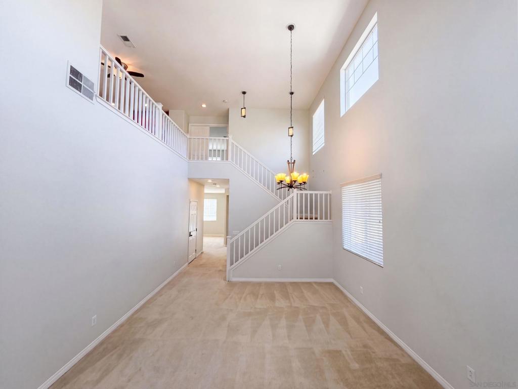 595 Dundee Property Photo 6