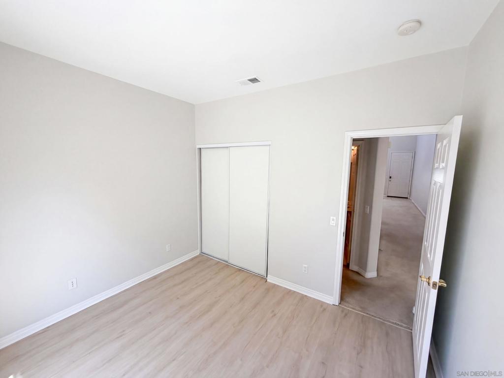 595 Dundee Property Photo 10