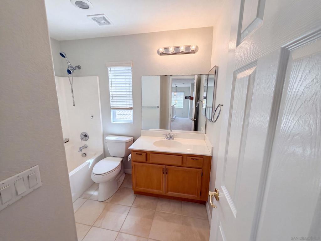595 Dundee Property Photo 14
