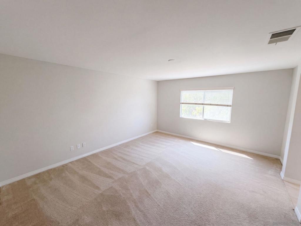 595 Dundee Property Photo 17