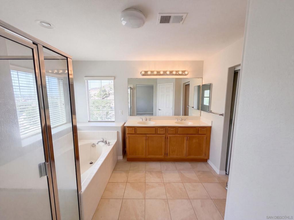 595 Dundee Property Photo 19