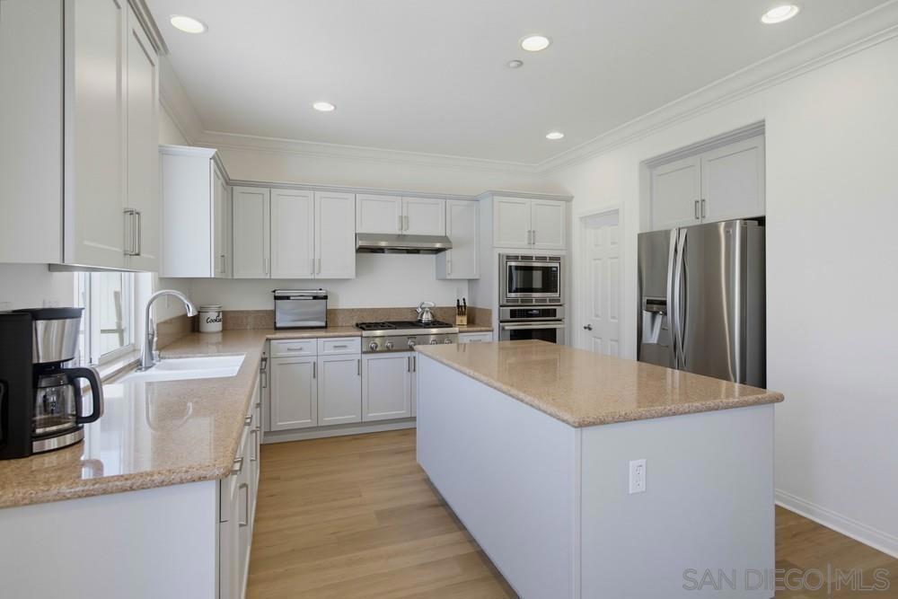 17052 Silver Pine Property Photo 10