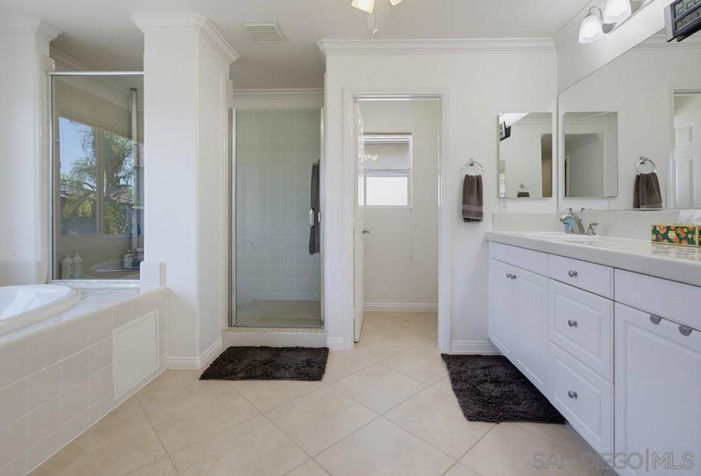 17052 Silver Pine Property Photo 29