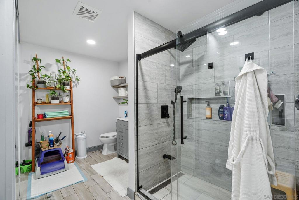 7428 Forton Property Photo 33