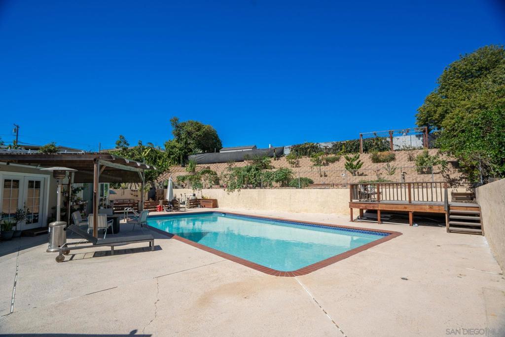 7428 Forton Property Photo 35