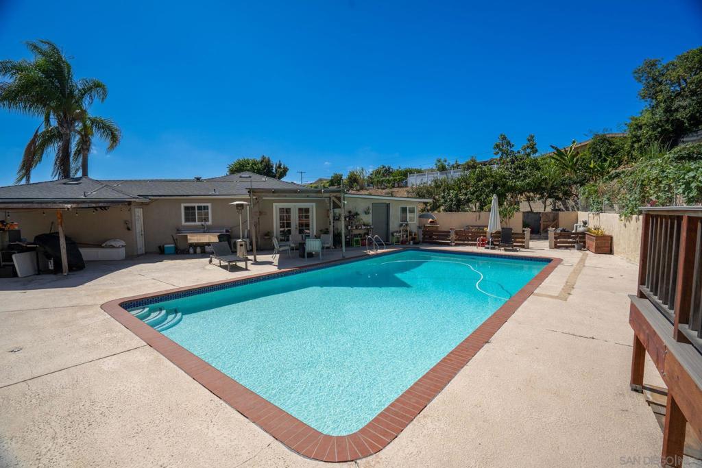 7428 Forton Property Photo 37