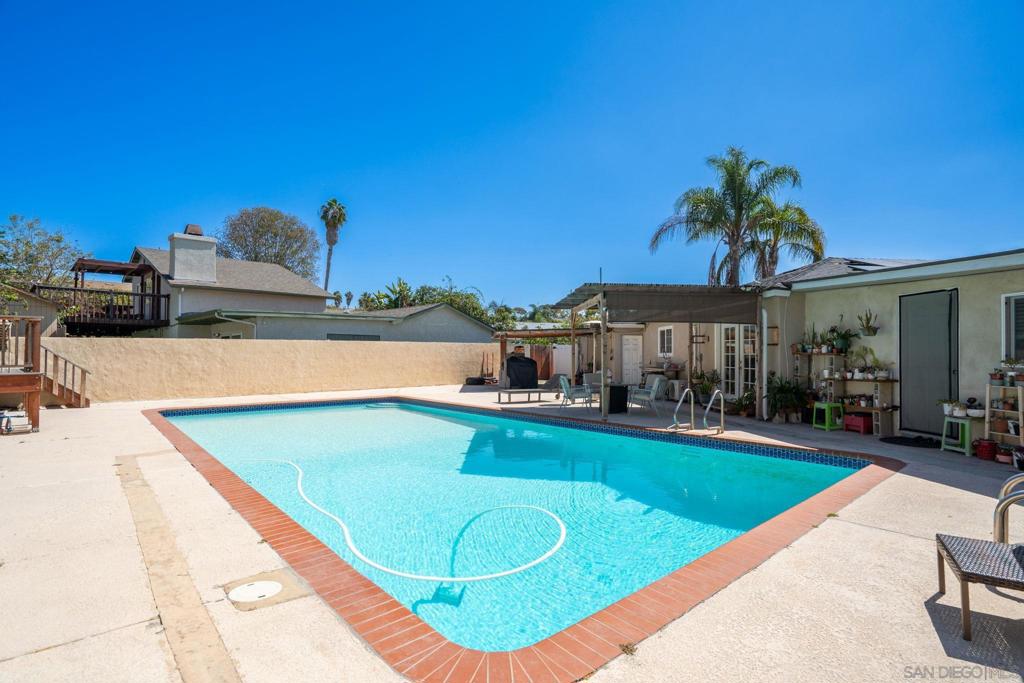 7428 Forton Property Photo 45