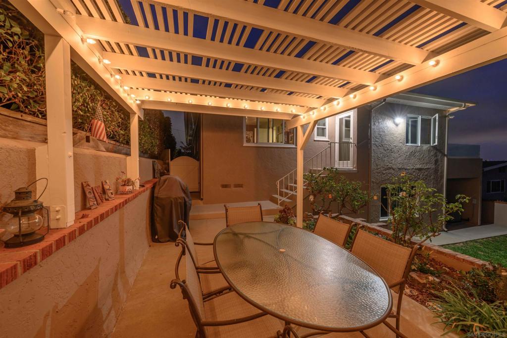 3327 Fenelon Property Photo 59
