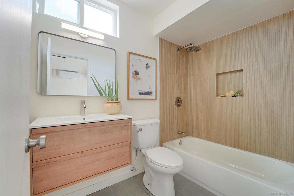 2845 Arcola Property Photo 10