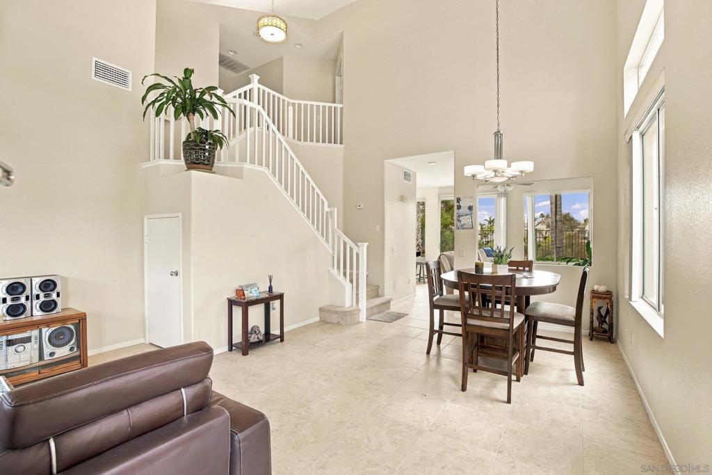 4025 Ivey Vista Way Property Photo 2