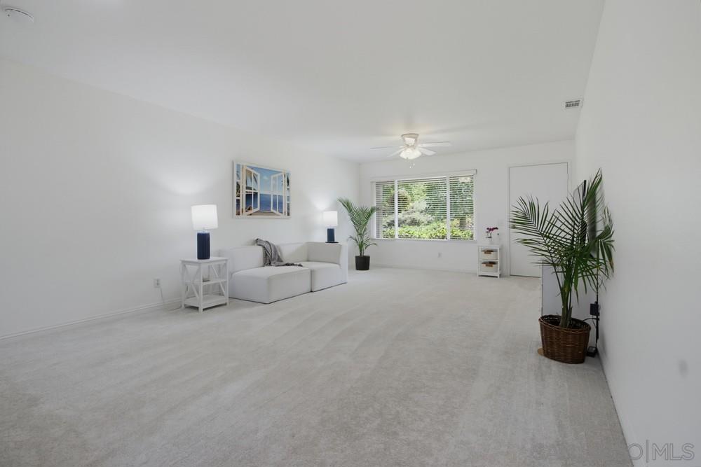 4434 Kittiwake Property Photo 8