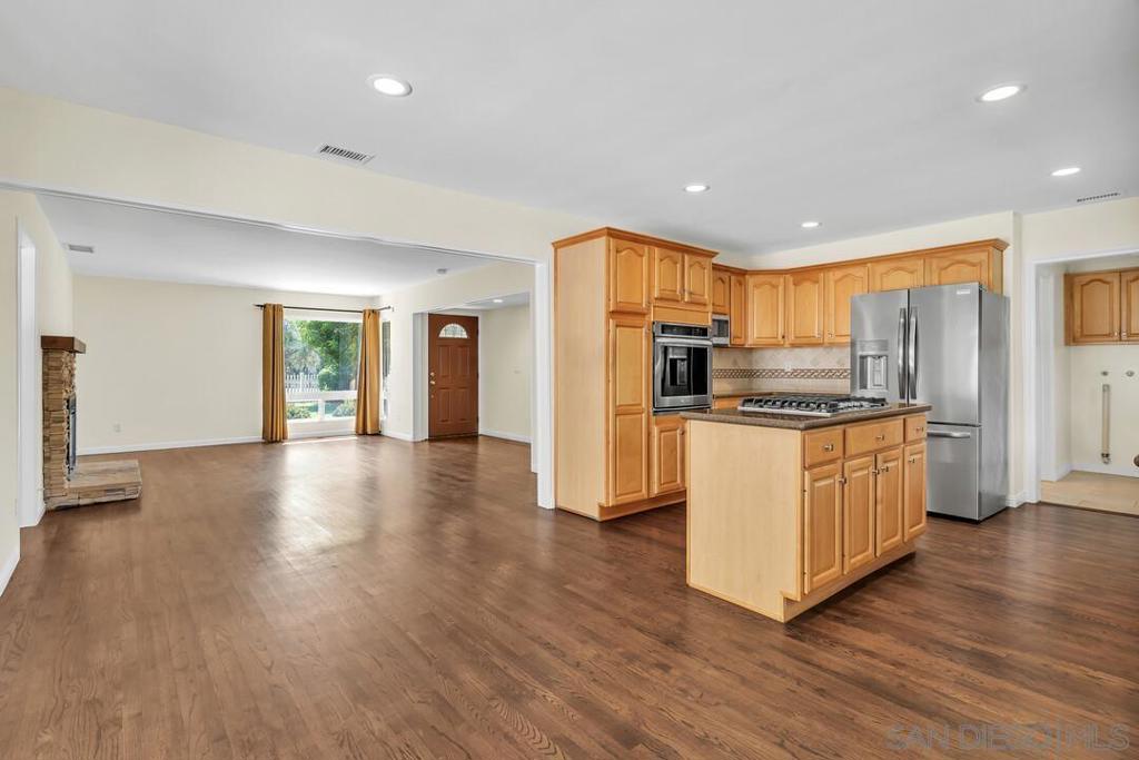 1954 Vermel Ave. Property Photo 2