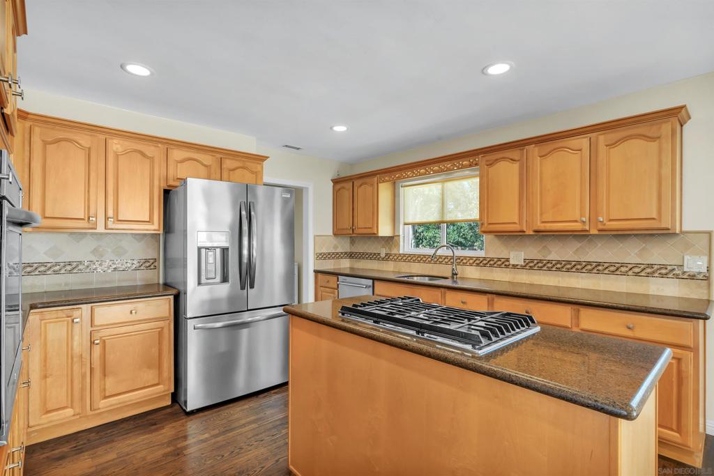 1954 Vermel Ave. Property Photo 3