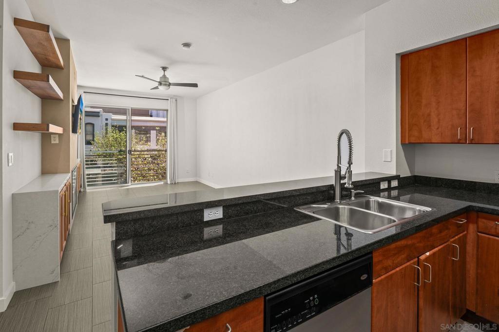 445 Island 321 Property Photo 10