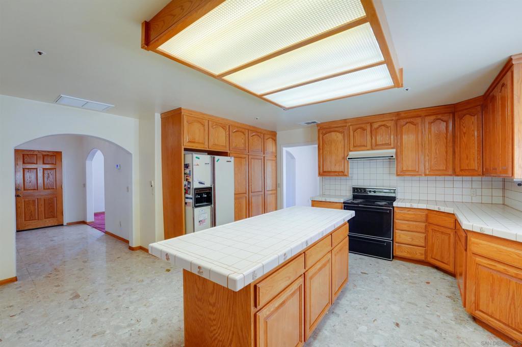 393 Galloway Valley Court Property Photo 14