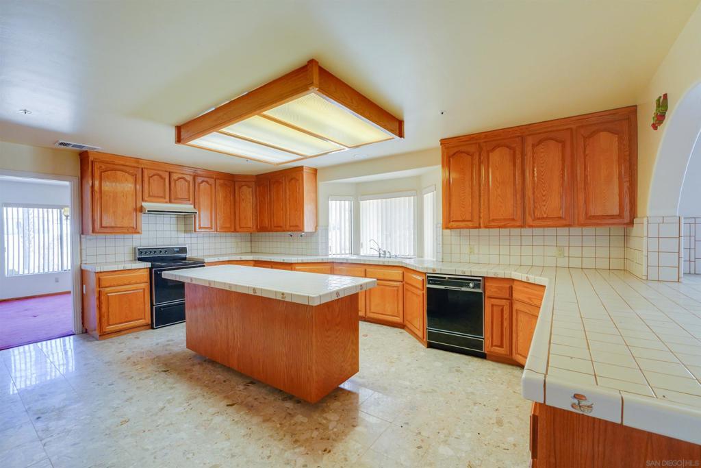 393 Galloway Valley Court Property Photo 15