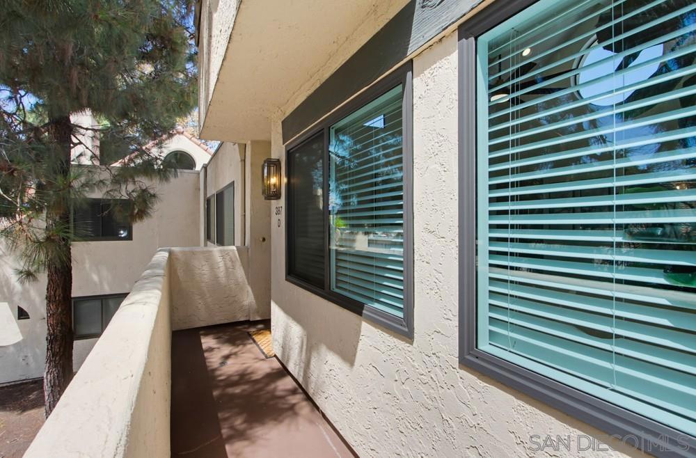 387 N Melrose D Property Photo 2