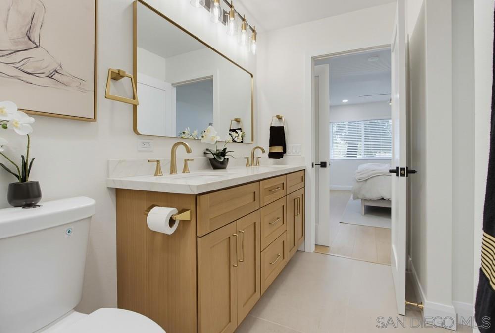 387 N Melrose D Property Photo 23