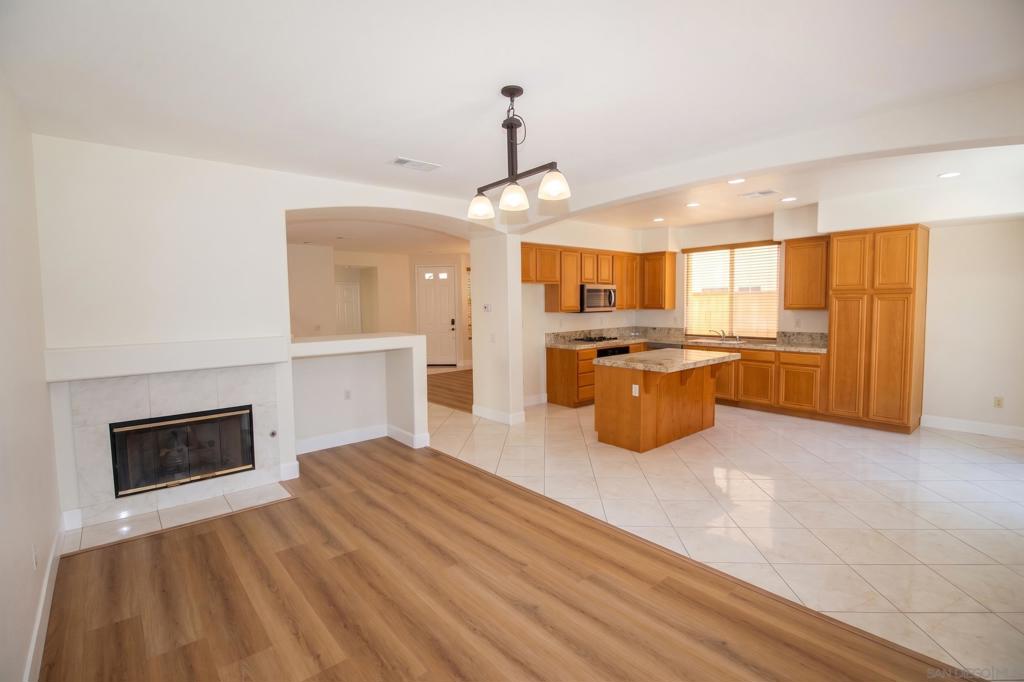 1499 Enchante Property Photo 6