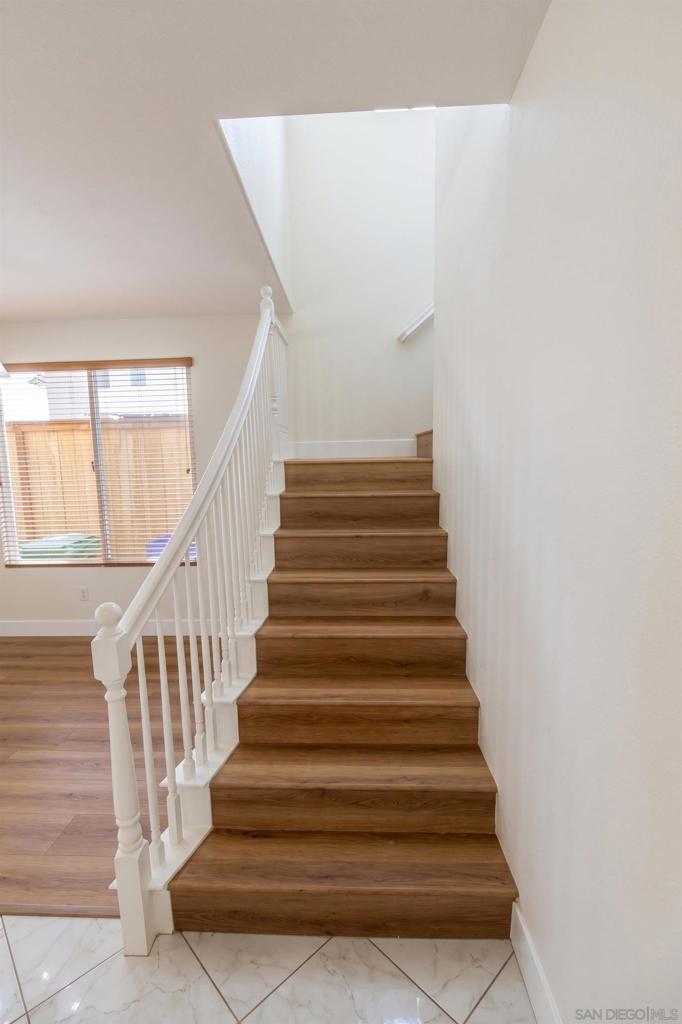 1499 Enchante Property Photo 14