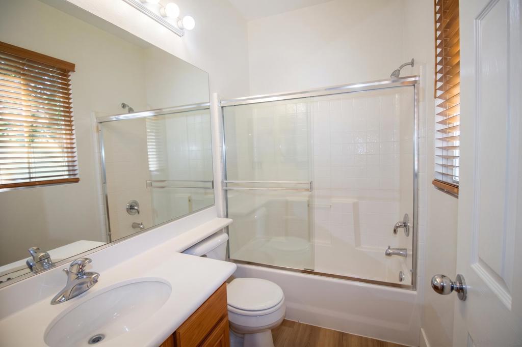 1499 Enchante Property Photo 24