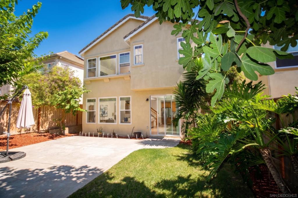 1499 Enchante Property Photo 34
