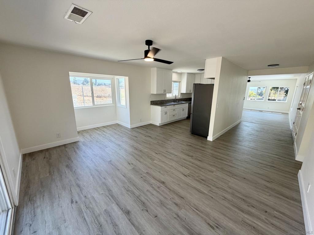 1230 Sheridan Ave Property Photo 9