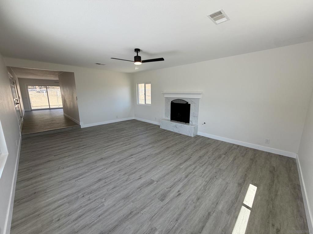 1230 Sheridan Ave Property Photo 14
