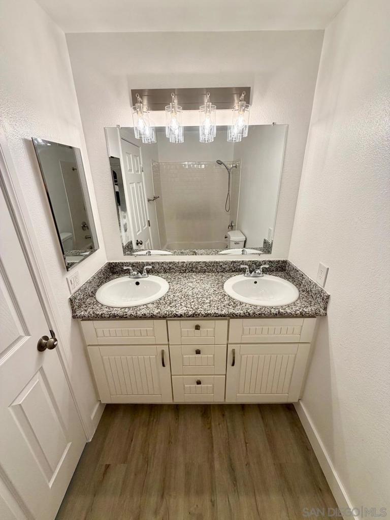 1230 Sheridan Ave Property Photo 18