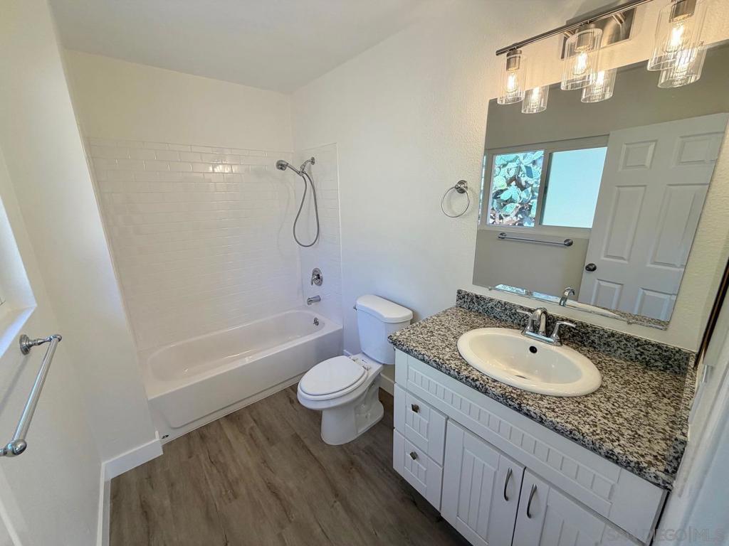 1230 Sheridan Ave Property Photo 19