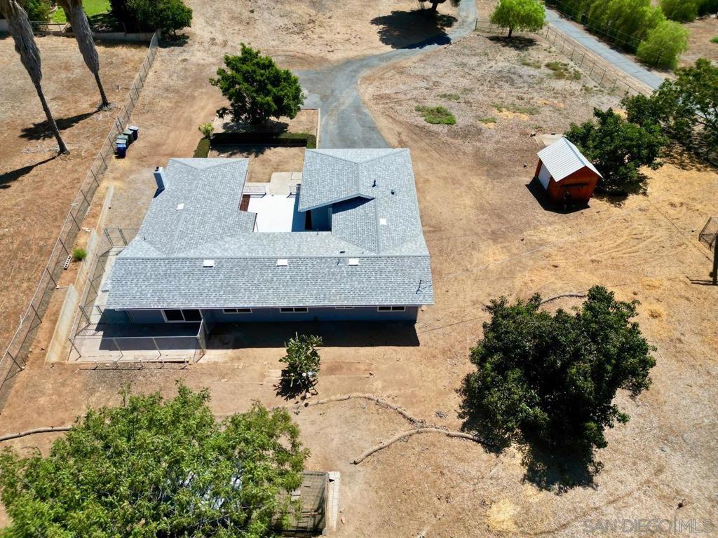 1230 Sheridan Ave Property Photo 24