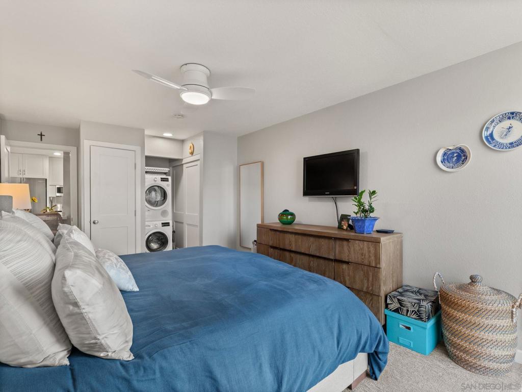 999 N Pacific D211 Property Photo 14