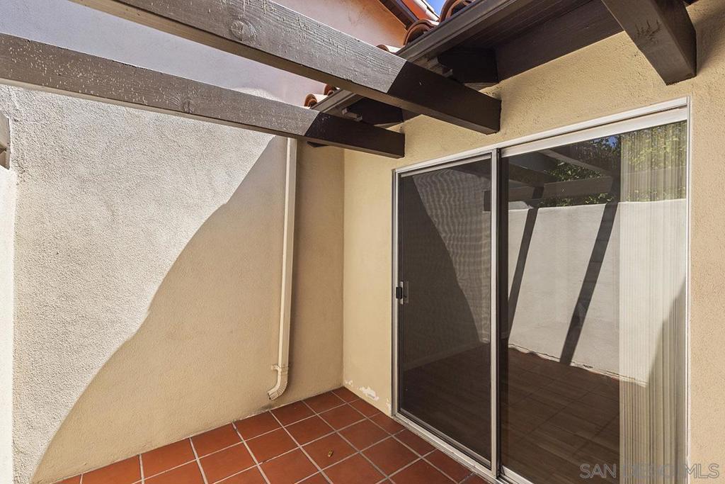 11988 Rancho Bernardo Rd D Property Photo 21
