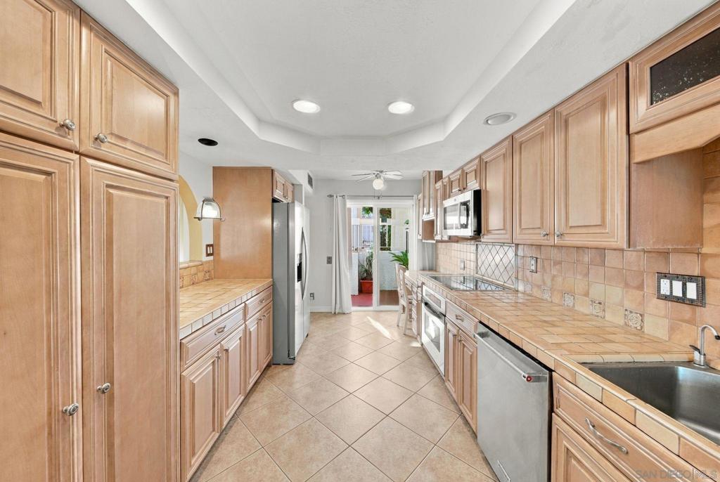 4878 Tinasa Way Property Photo 8