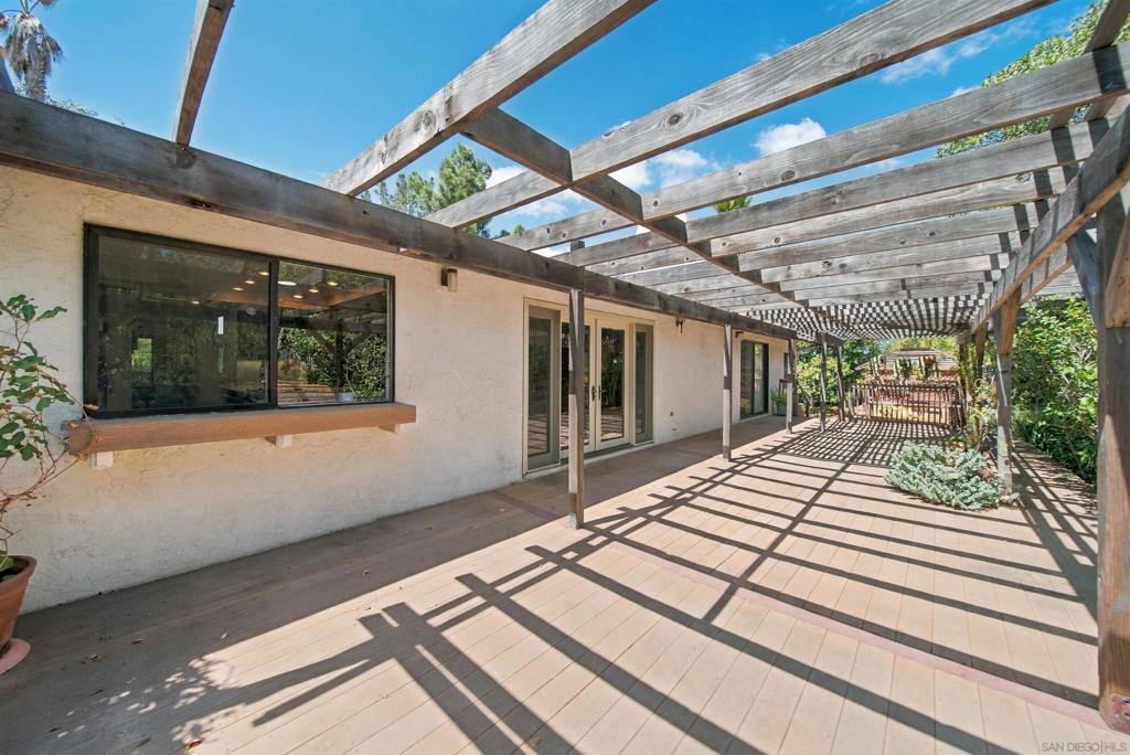 3537 Ybarra Rd Property Photo 35