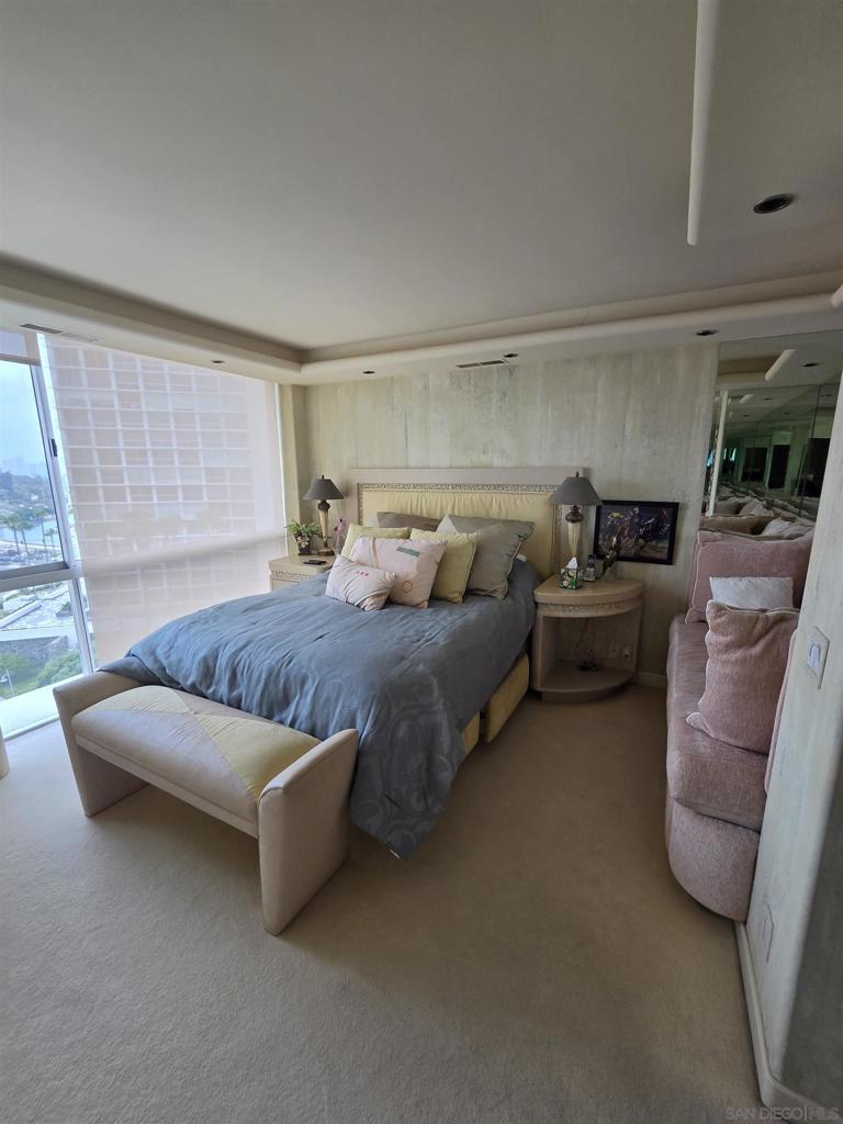 1720 Avenida Del Mundo 802/803 Property Photo 12