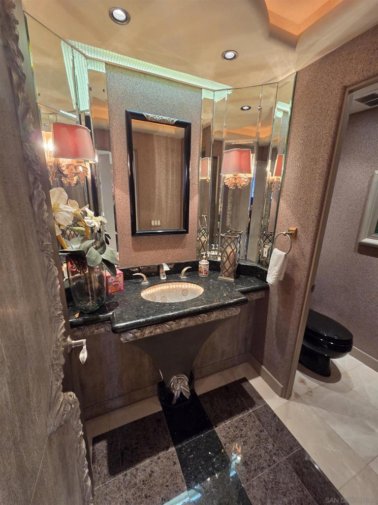 1720 Avenida Del Mundo 802/803 Property Photo 14