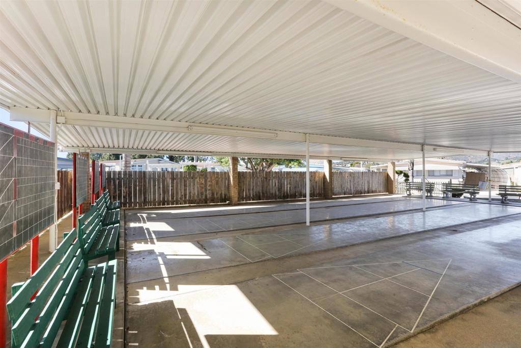 2280 E Valley Parkway 122 Property Photo 27