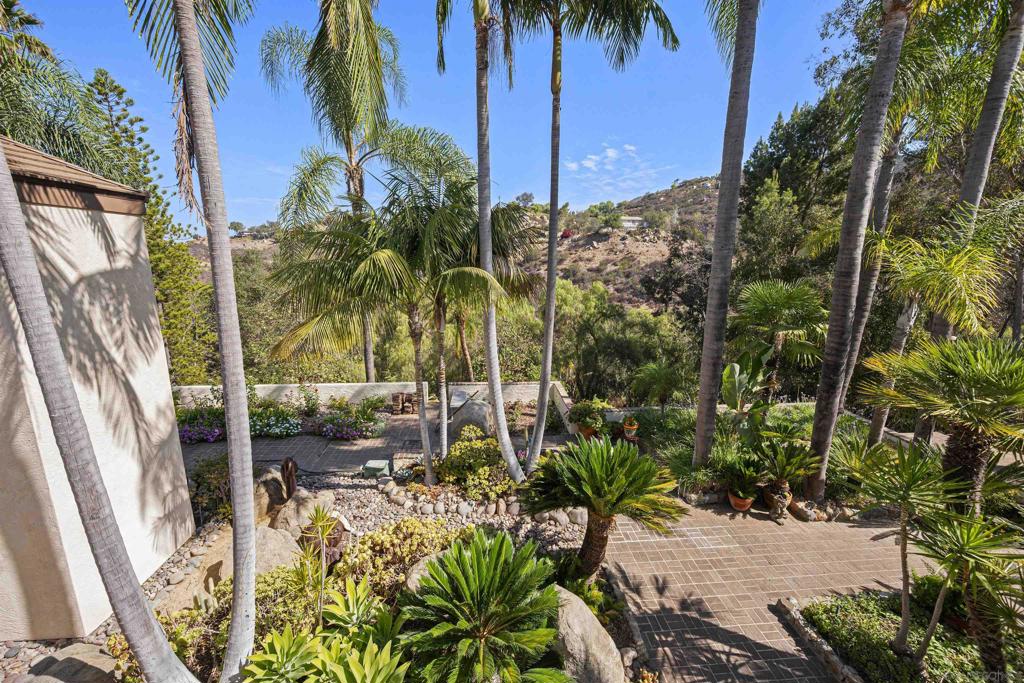 13848 Jamul Drive Property Photo 8