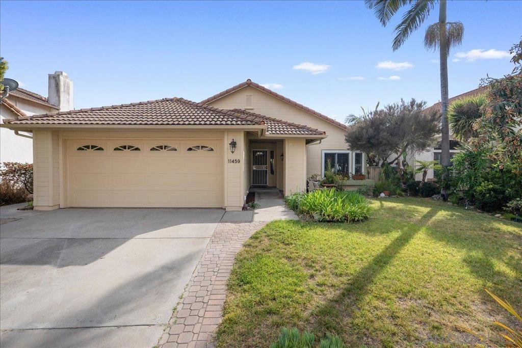 11459 Grassy Trail Dr Property Photo 3