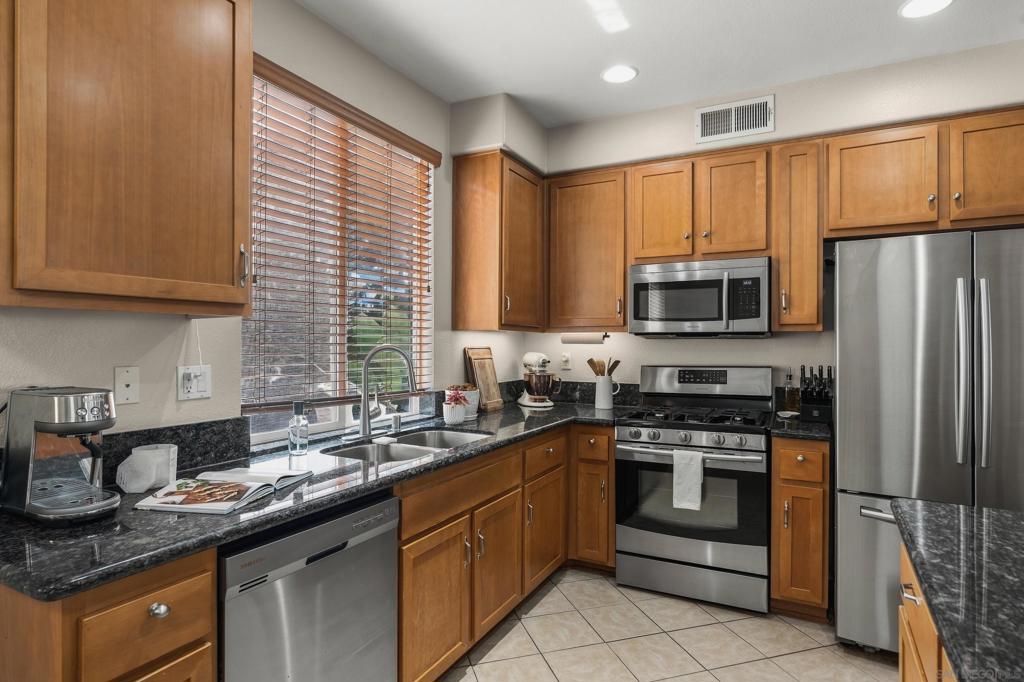 710 Paradise Way Property Photo 9