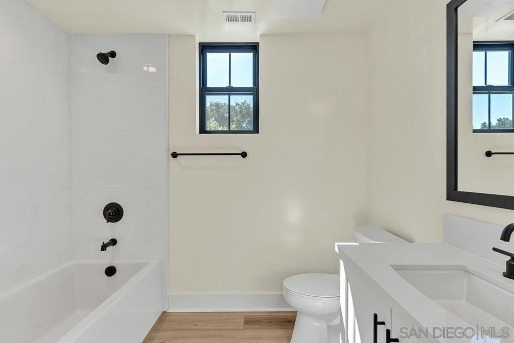 1103 Catania Ct 104 Property Photo 14