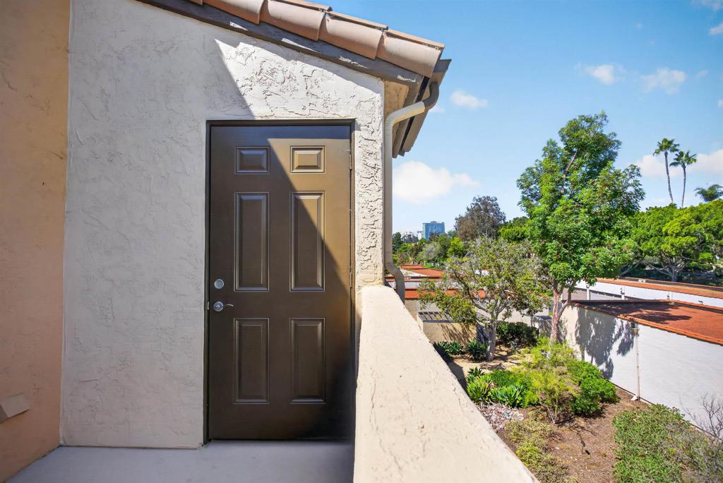 7120 Shoreline Dr 2303 Property Photo 21