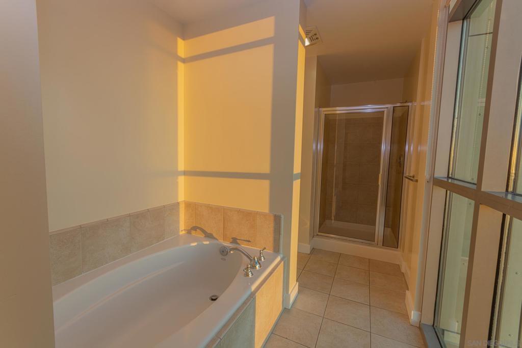 801 Ash St. 1701 Property Photo 23