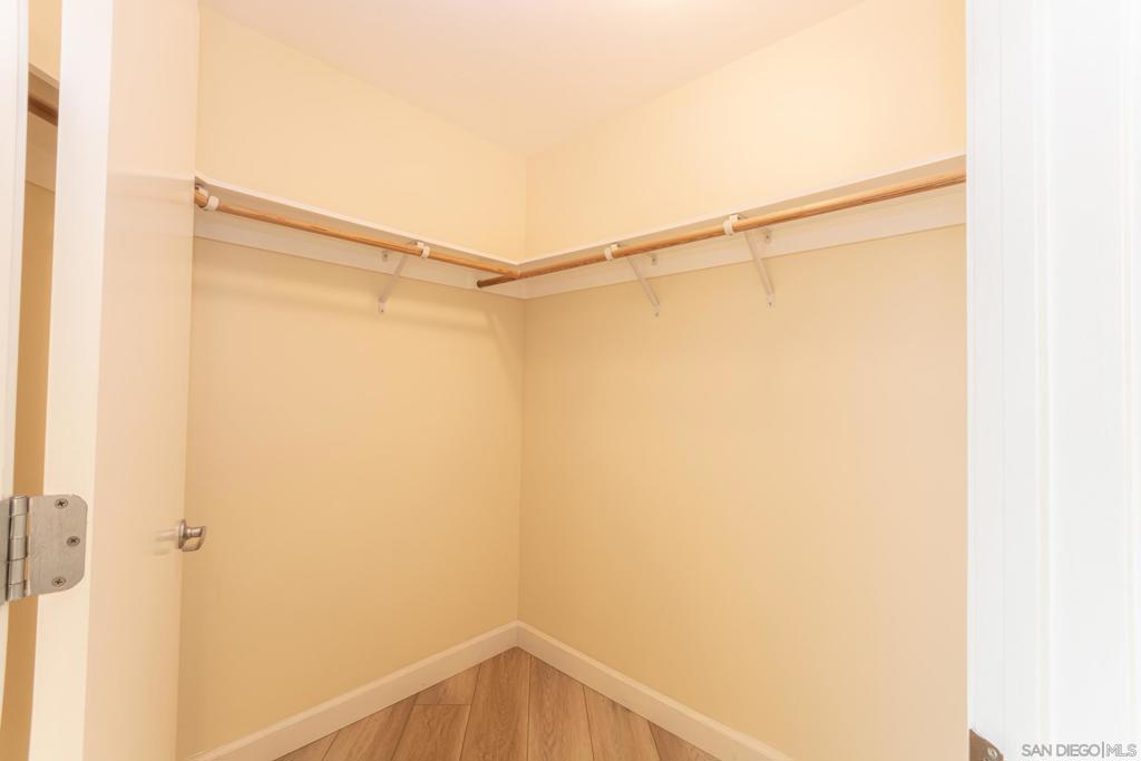 801 Ash St. 1701 Property Photo 24